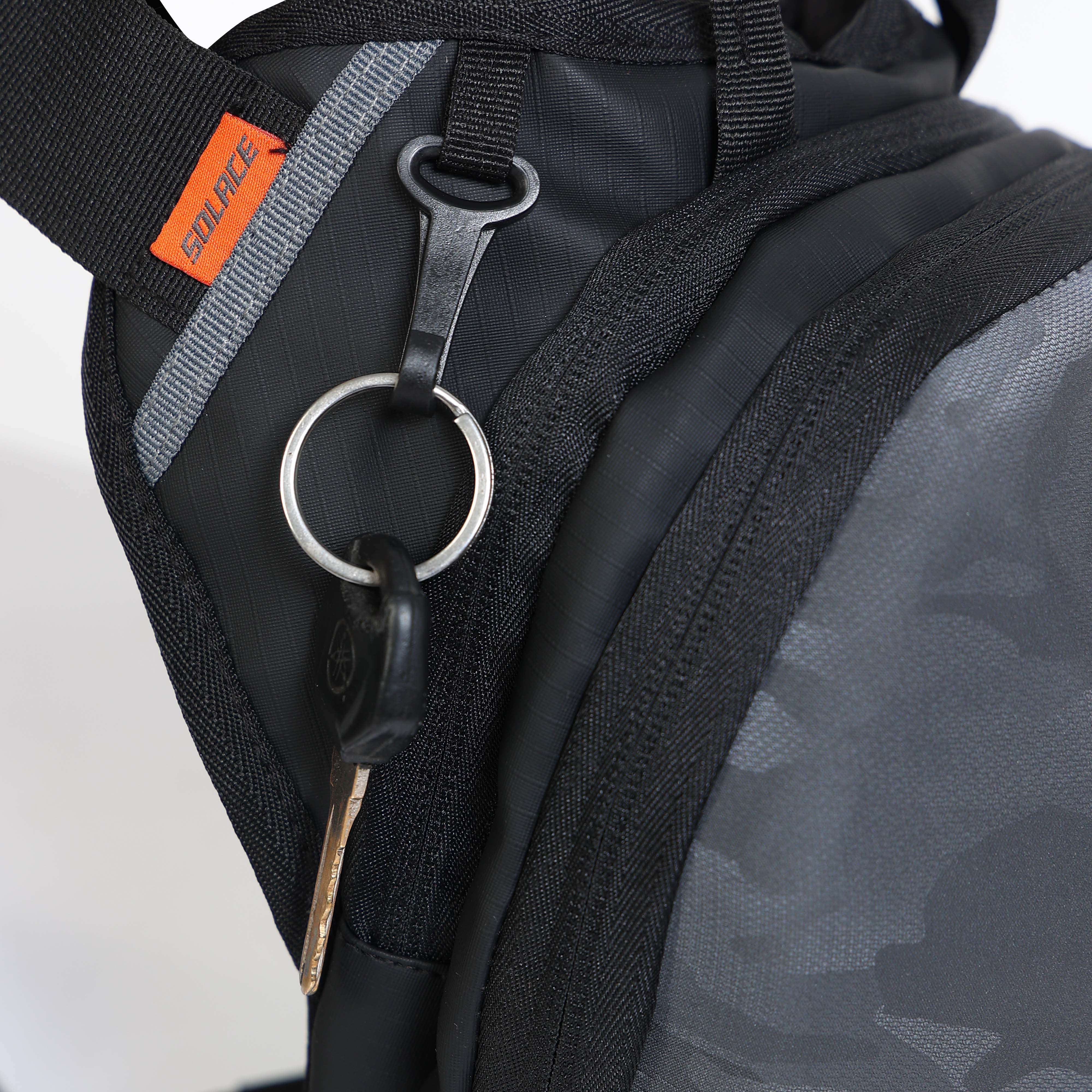 Exo Thigh Bag - Black Camo