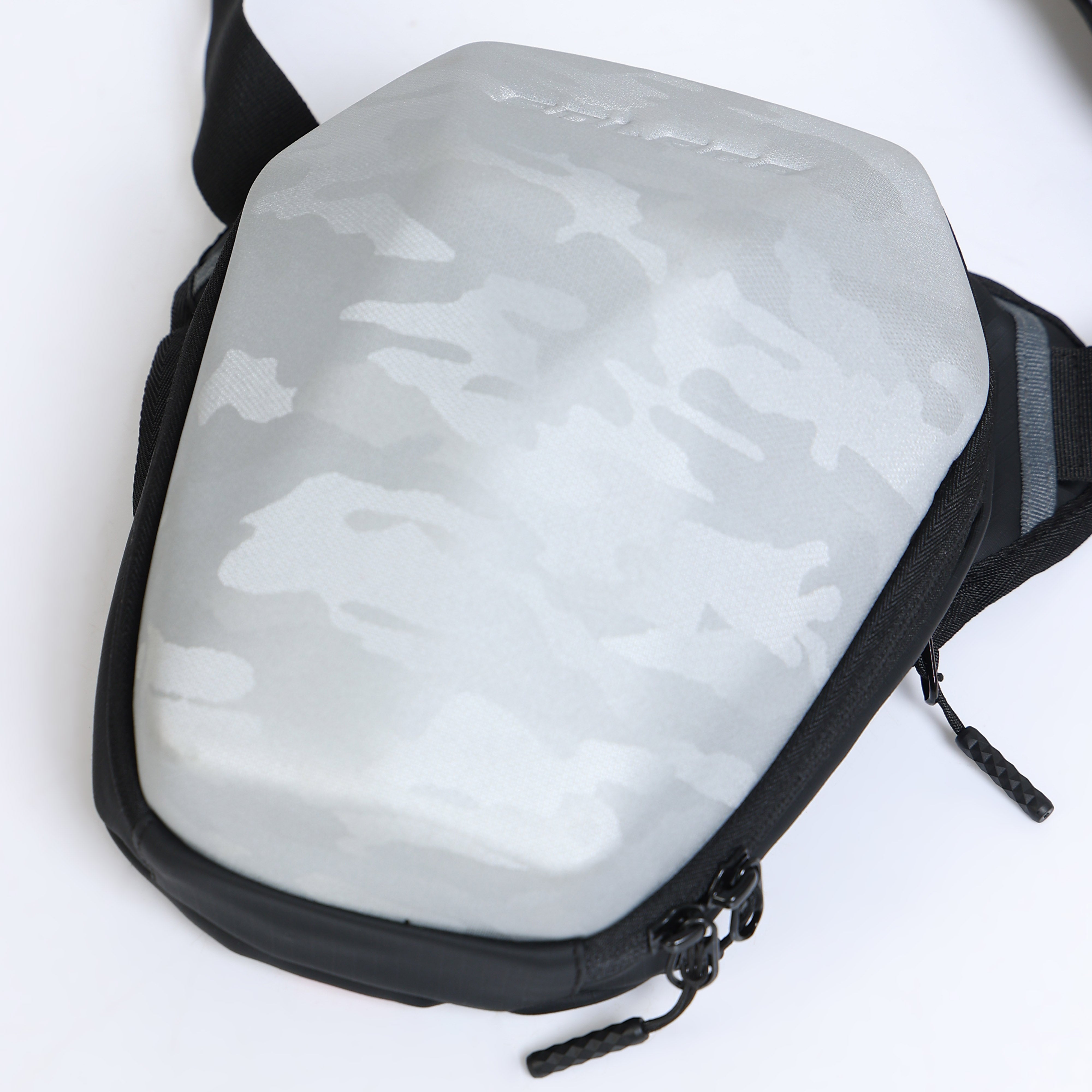 Exo Thigh Bag - White Camo